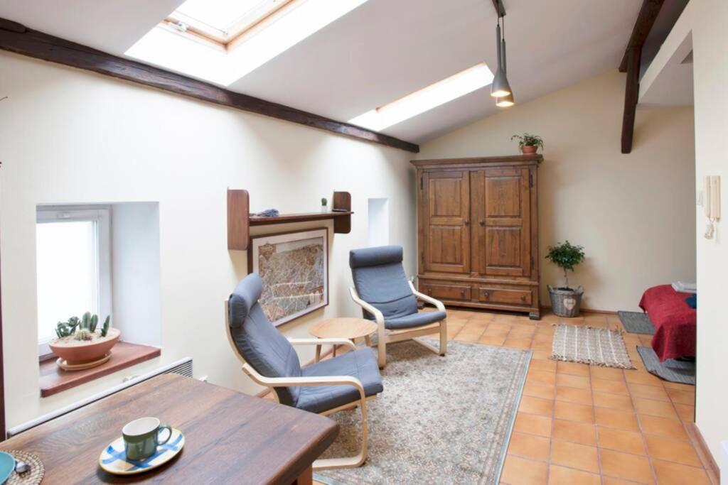 Bright Loft In Amazing Location Apartment Красков Екстериор снимка